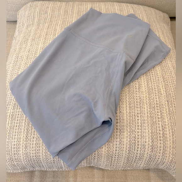 Lululemon. Chambray blue. Align 7/8. - Picture 1 of 5